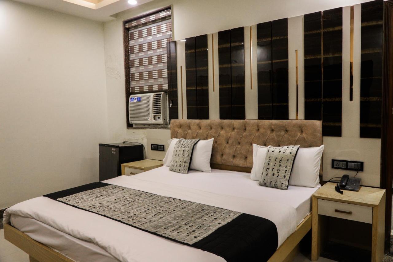 Vanson - Near Connaught Place New Delhi