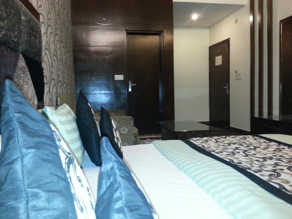 Vanson - Near Connaught Place New Delhi