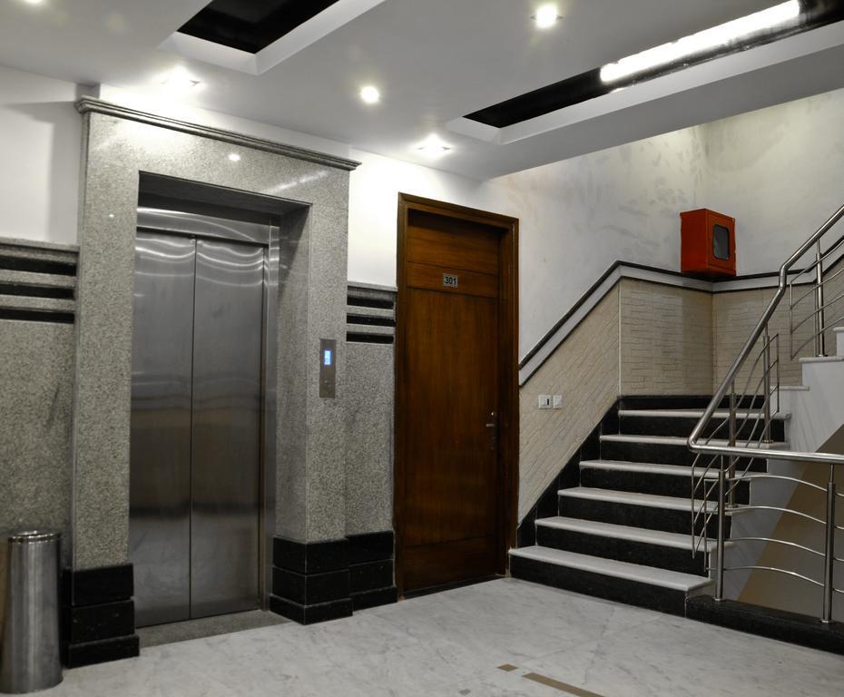 Hotel Vanson - Near Connaught Place