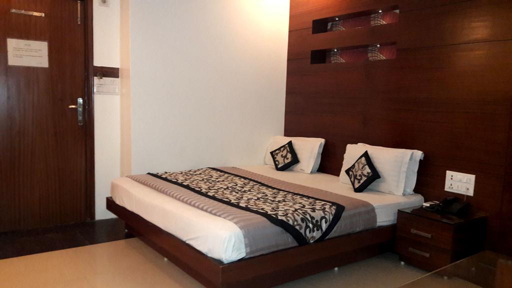 Vanson - Near Connaught Place New Delhi